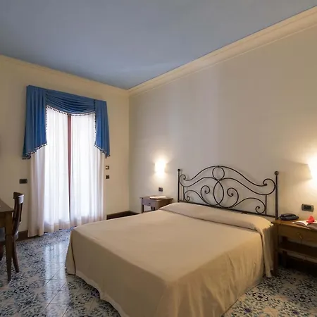 Aktea Hotel
